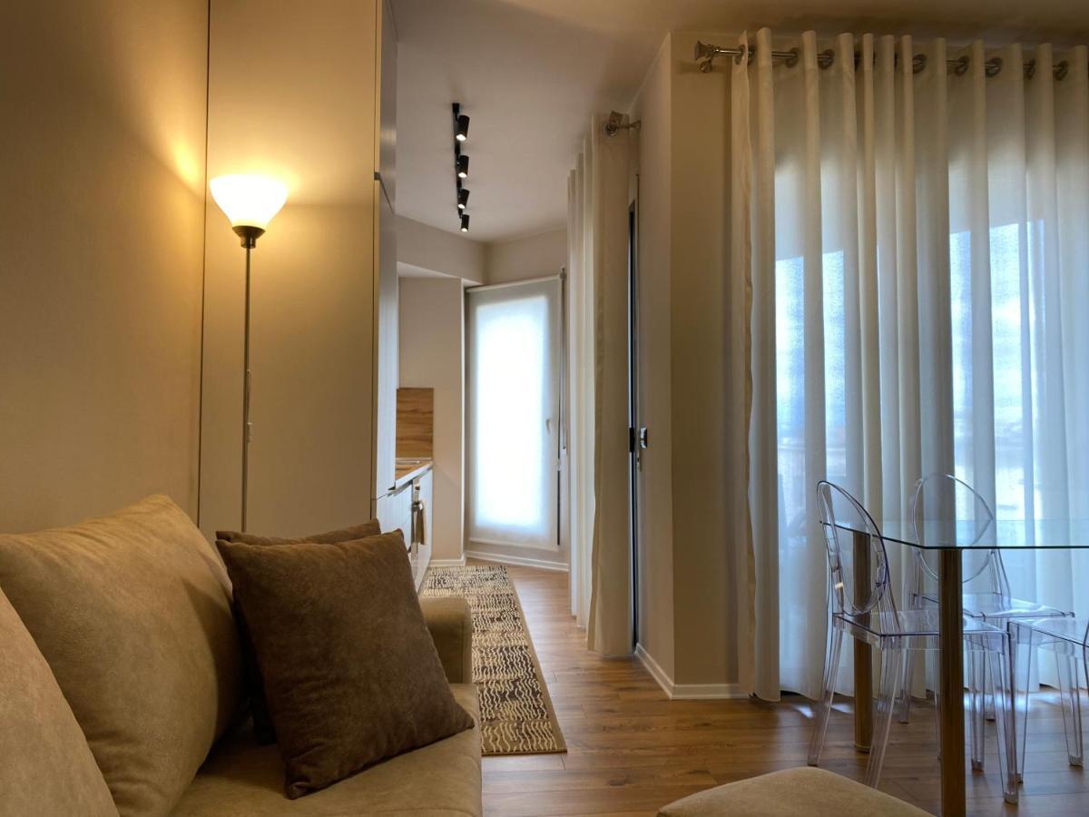 Nemis Apartments In The Centre Of Tirana Four Free Parking Exteriér fotografie