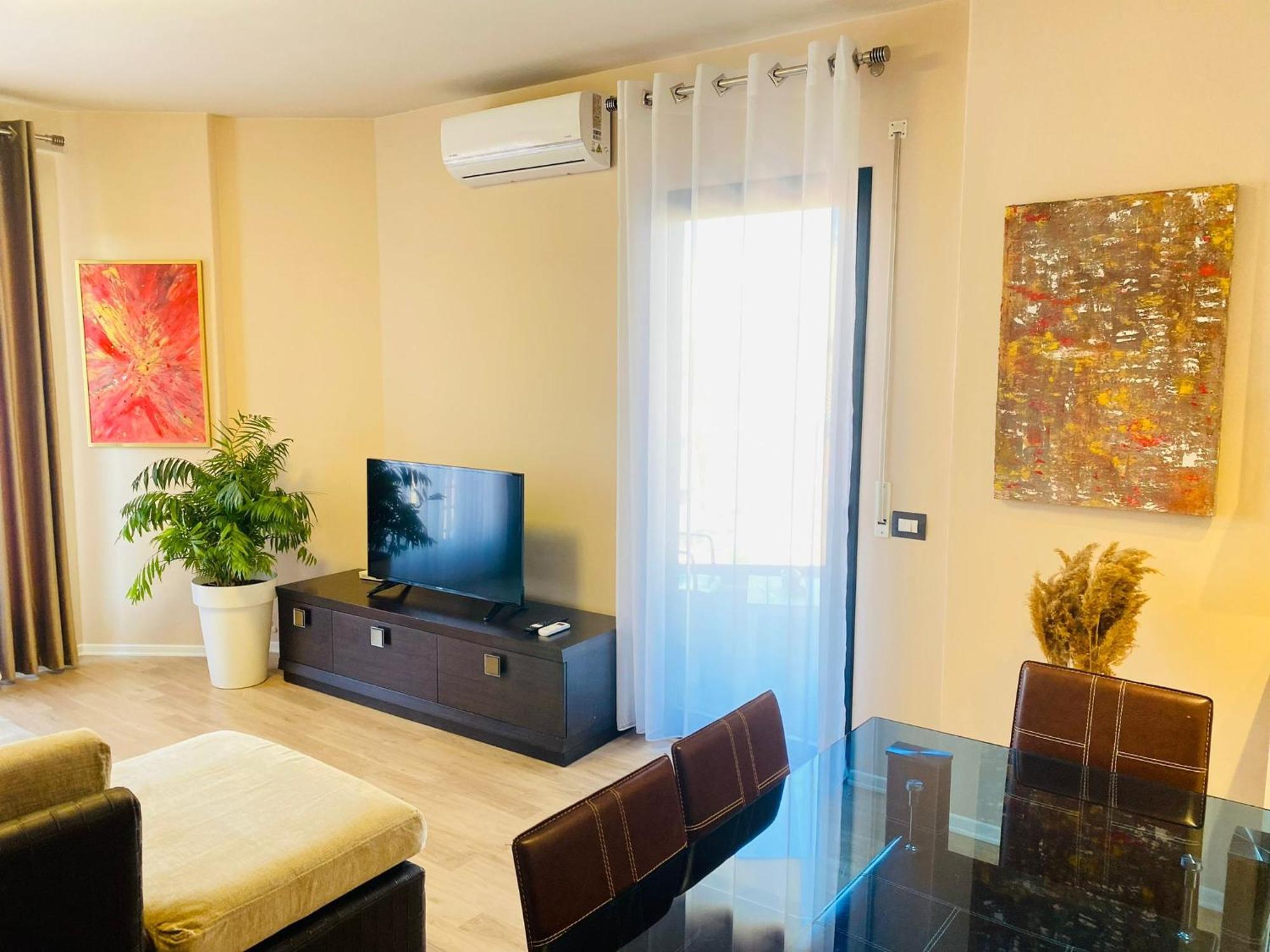 Nemis Apartments In The Centre Of Tirana Four Free Parking Exteriér fotografie