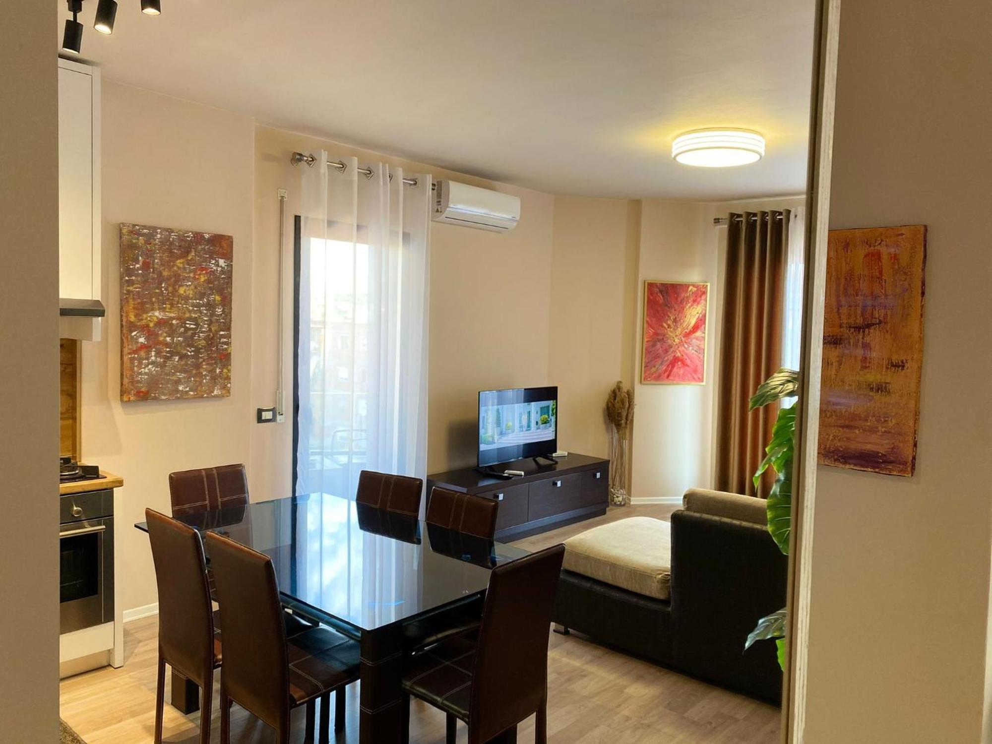 Nemis Apartments In The Centre Of Tirana Four Free Parking Exteriér fotografie