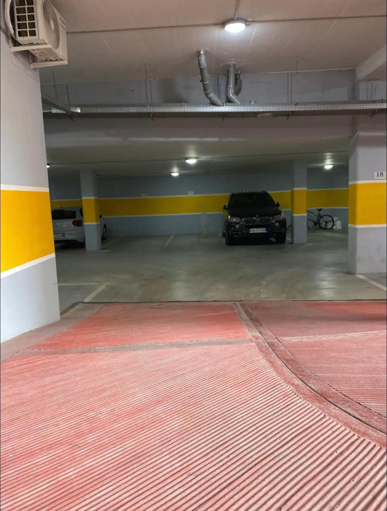 Nemis Apartments In The Centre Of Tirana Four Free Parking Exteriér fotografie